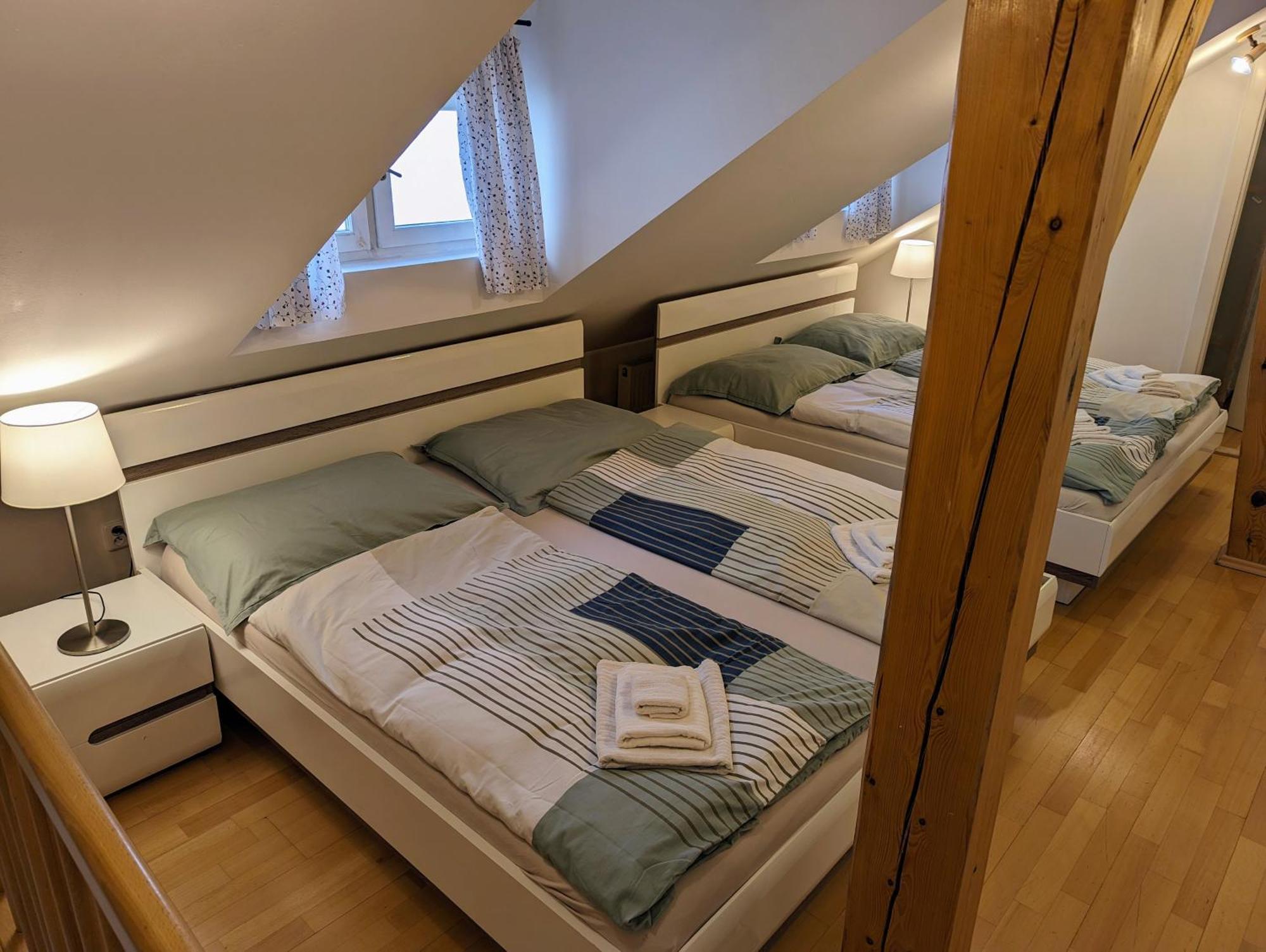 Apartments Tynska 7 Prague Luaran gambar