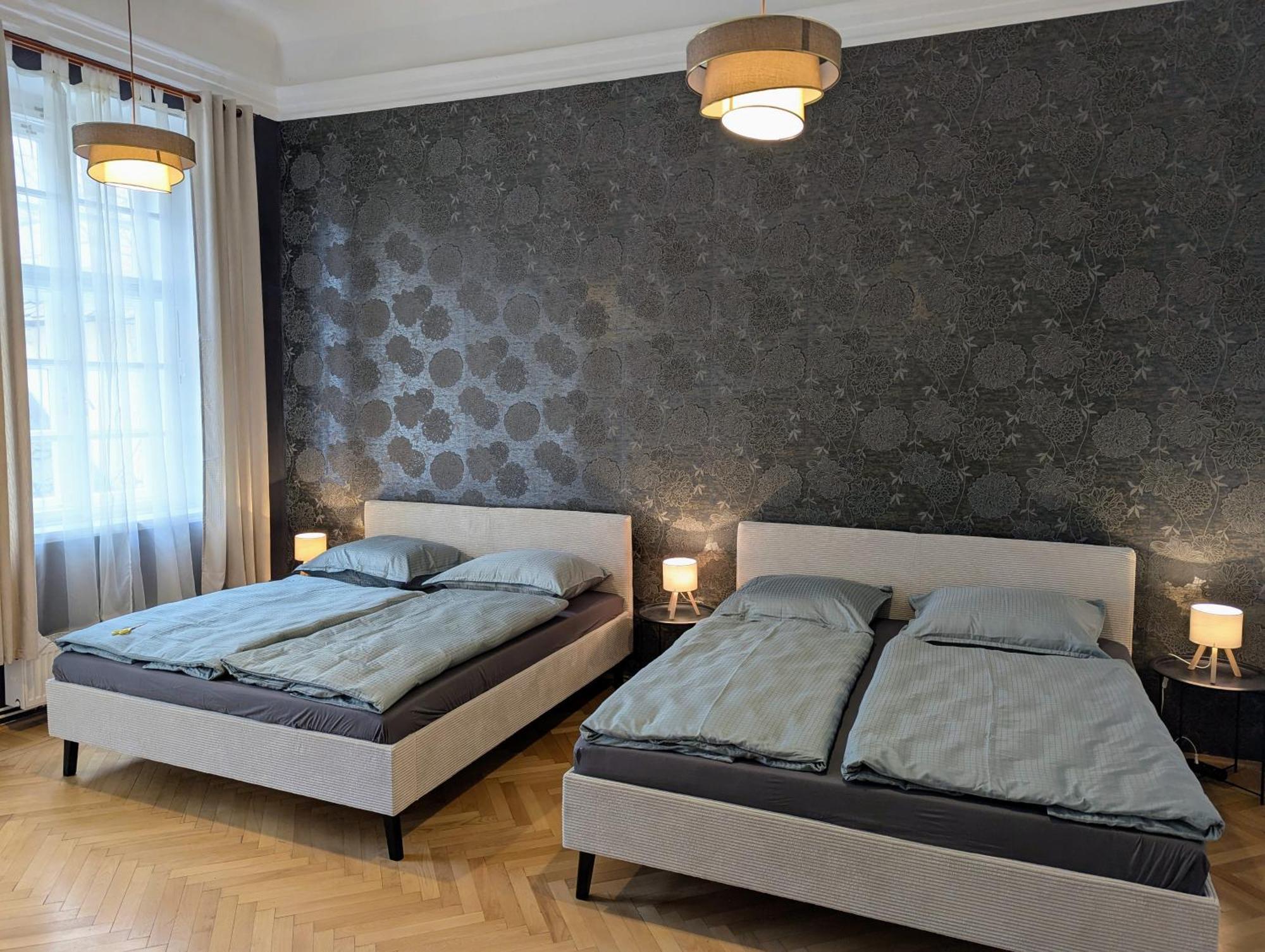 Apartments Tynska 7 Prague Luaran gambar