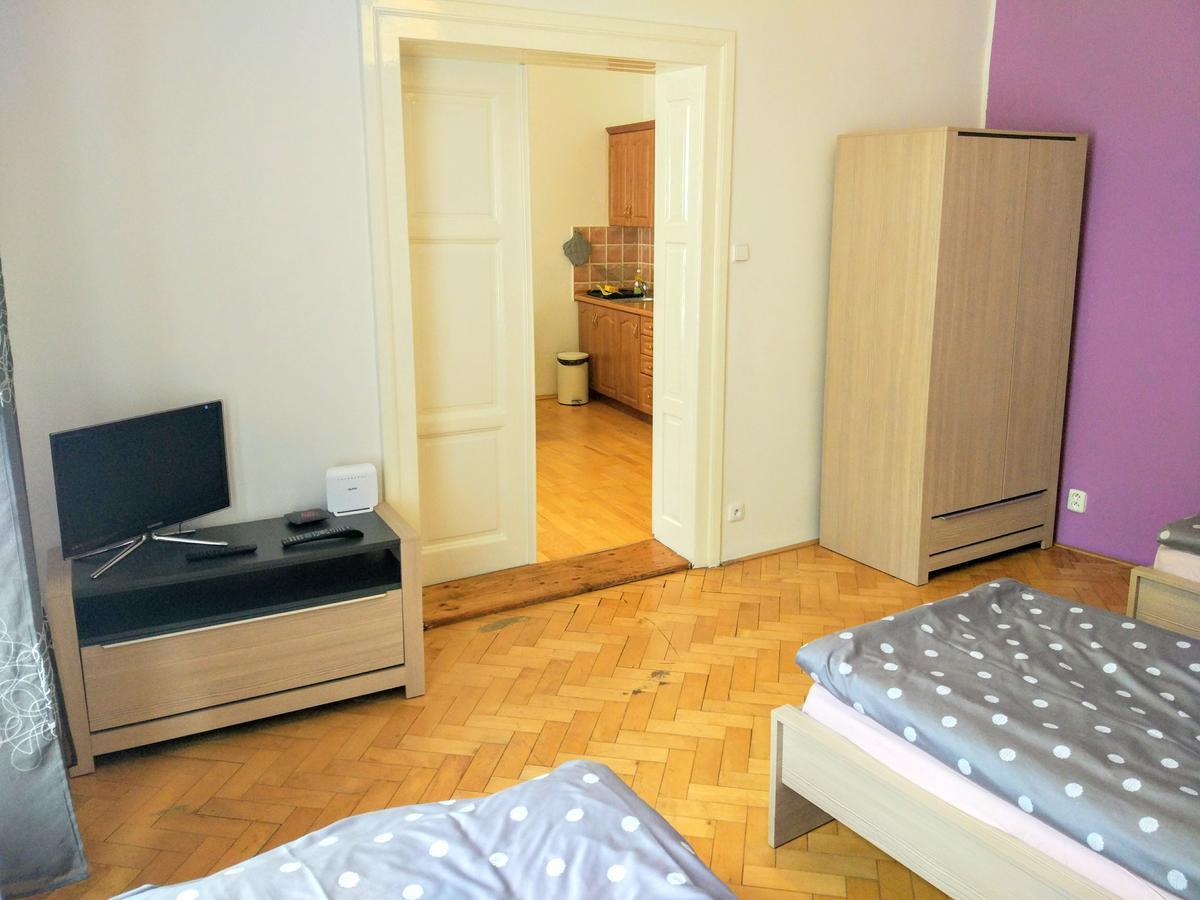 Apartments Tynska 7 Prague Luaran gambar