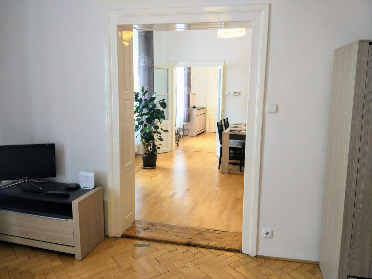 Apartments Tynska 7 Prague Luaran gambar
