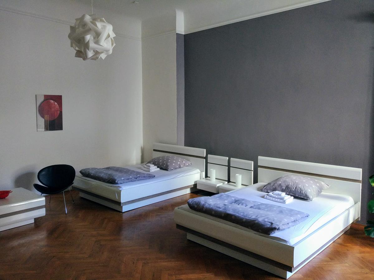 Apartments Tynska 7 Prague Luaran gambar