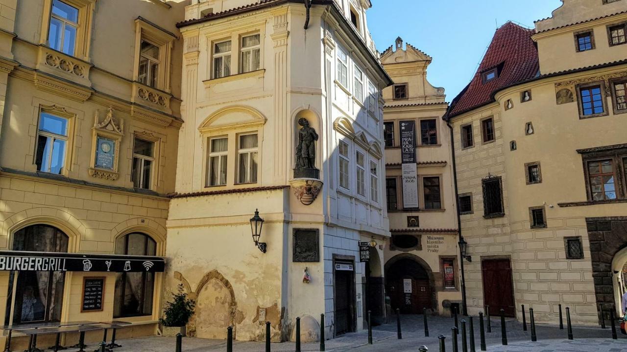 Apartments Tynska 7 Prague Luaran gambar