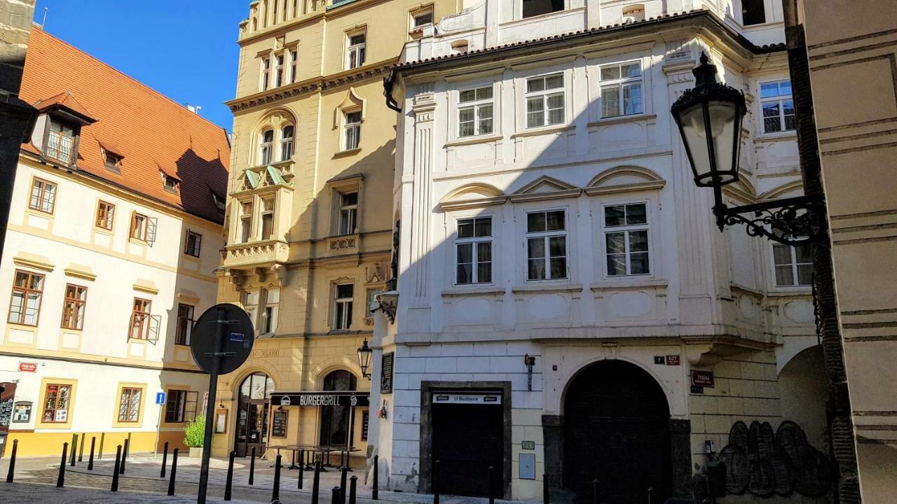 Apartments Tynska 7 Prague Luaran gambar